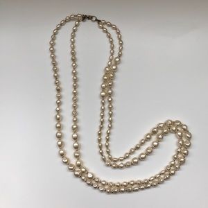 Banana Republic Faux Pearl Necklace Banana Republic Faux Pearl Necklace