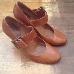 Frye Andrea Mary Jane heels
