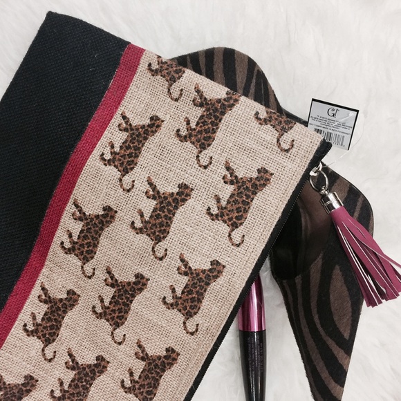 Tiger Print Jute Clutch - Picture 2 of 8