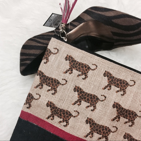 Tiger Print Jute Clutch - Picture 5 of 8