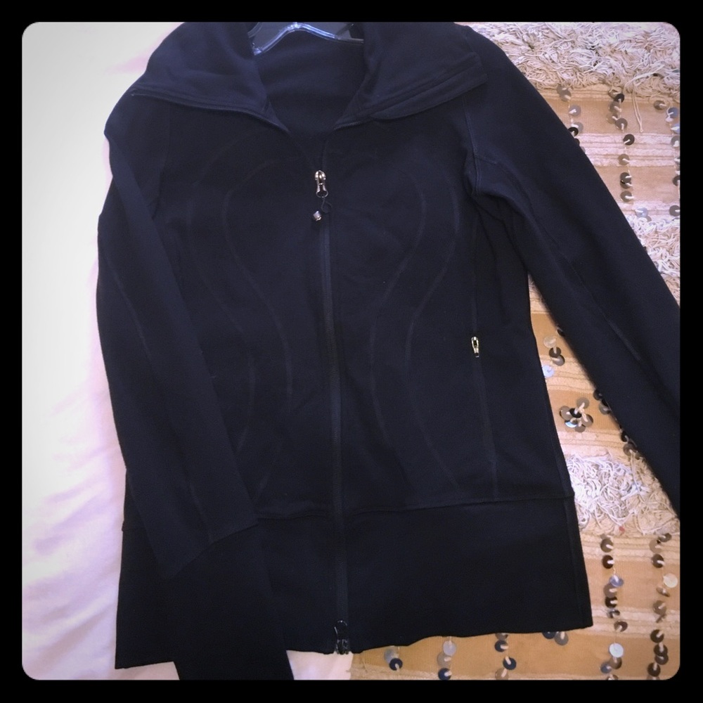 Lulu lemon black zip