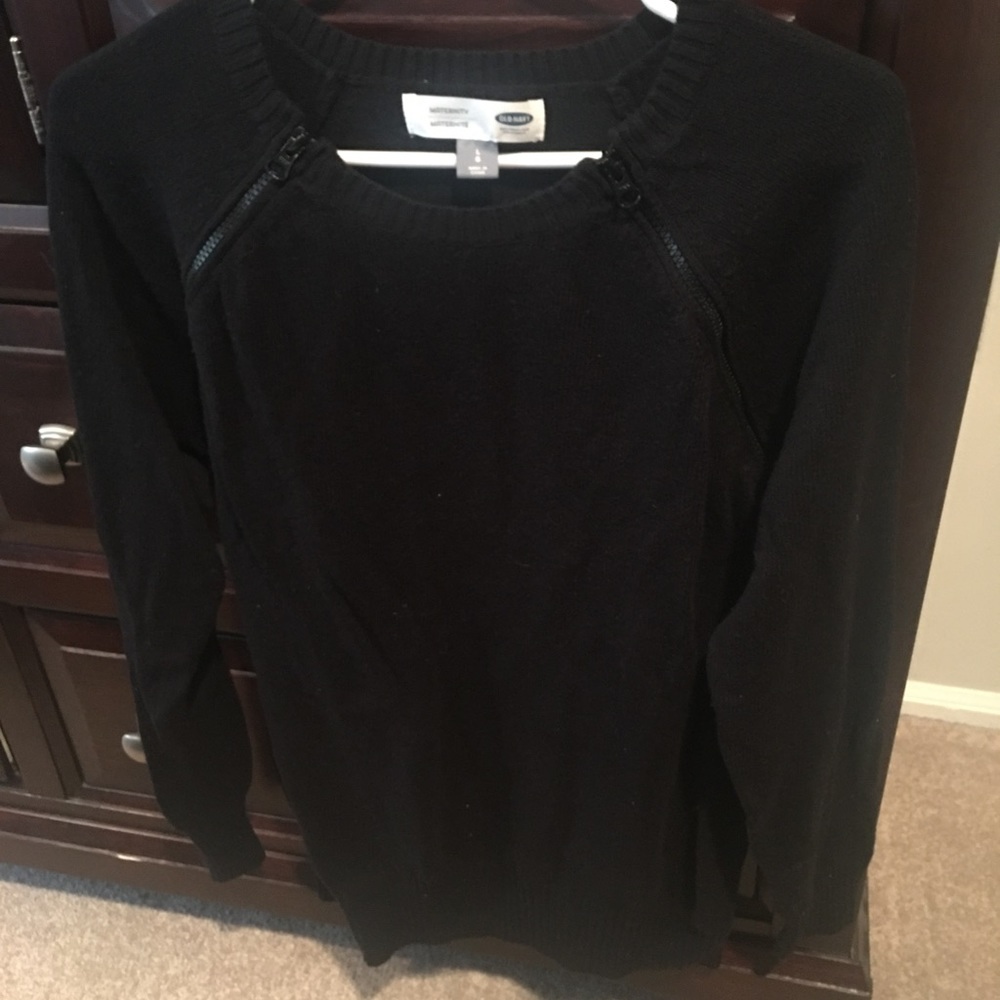 Old Navy maternity sweater