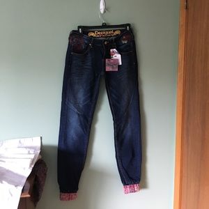 Desigual jeans New with tag size 28