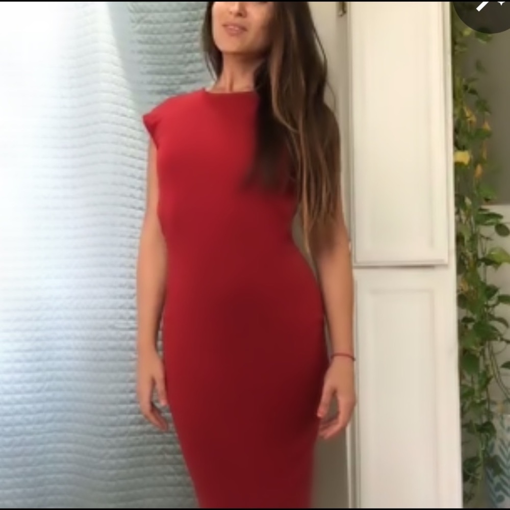 Nicole Miller red gown