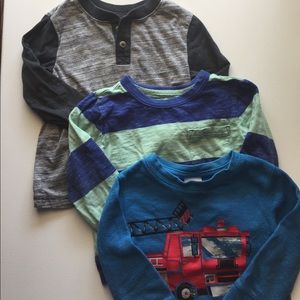 3 Boys 2t shirts