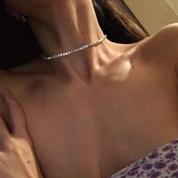 Simple and Chic / price is for a LIMITED Time ! - Picture 4 of 4