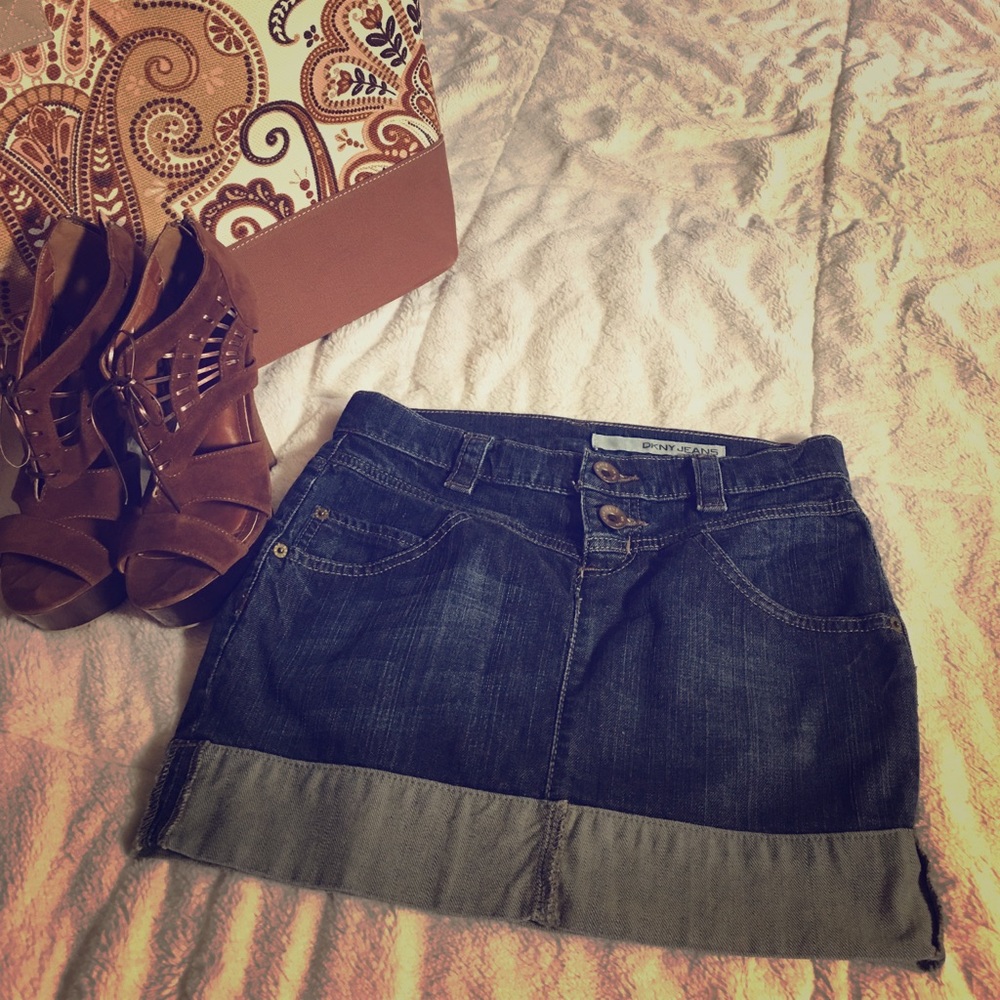 DKNY mini skirt