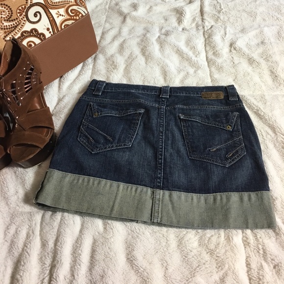 DKNY mini skirt - Picture 3 of 3