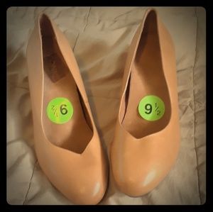 Vionic Antonia Leather Wedges Camel