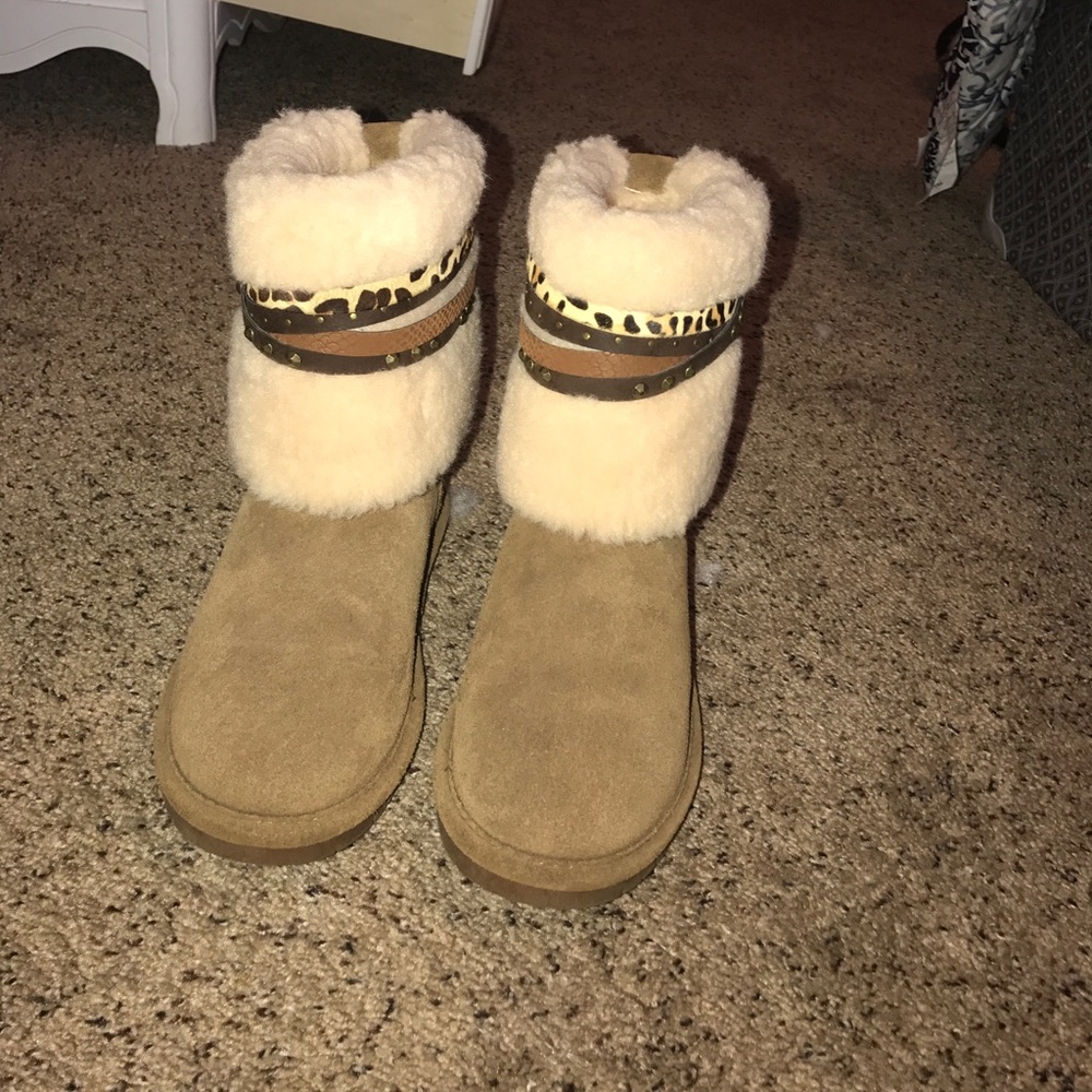 Bear paw boots