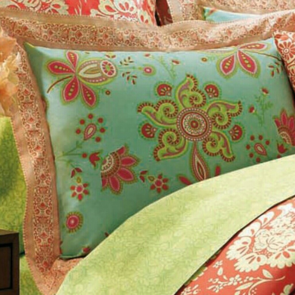 ISO- Amy Butler Sari Bloom standard sham