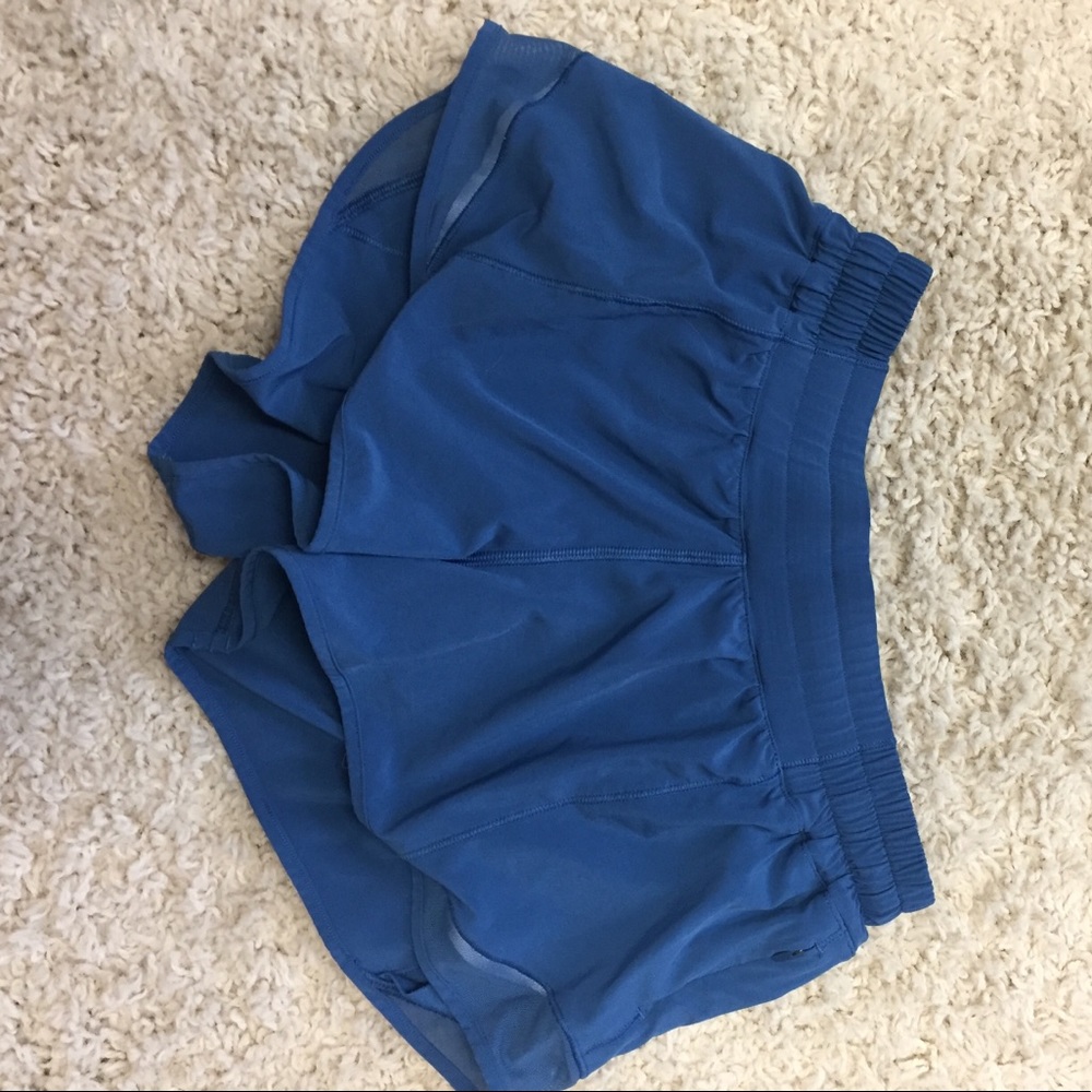 Lululemon Hotty Hot Short ll 2.5" gently used