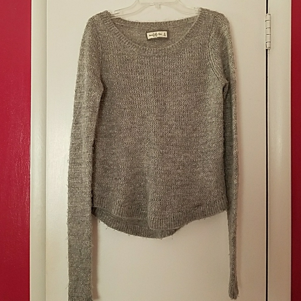 Abercrombie & Fitch Grey Sweater/Silver