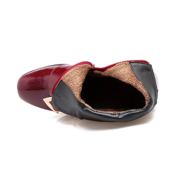 Trendy and unique style! - Picture 4 of 4