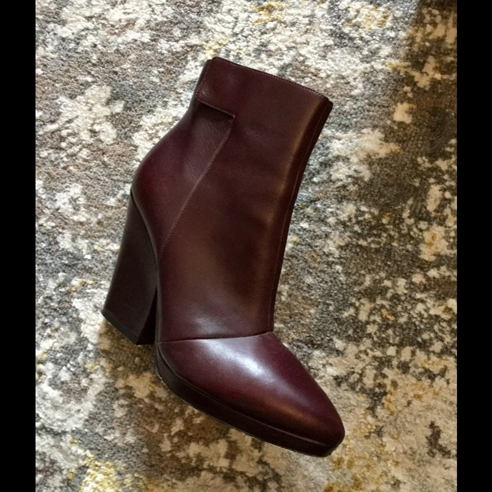 Maroon Vince Booties Size 7.5