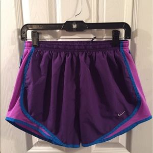 Women's Nike Tempo Shorts