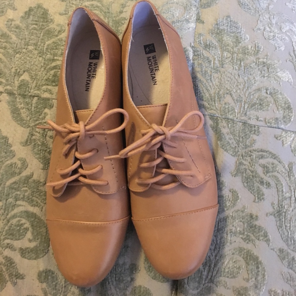 WHITE MOUNTAIN SHOES