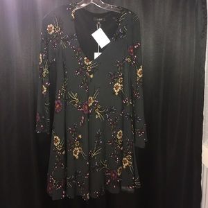 Mabel floral print dress NWT