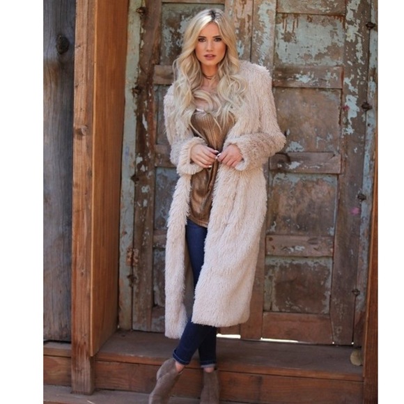 LAST 1️⃣ Stina Faux Fur Trench Coat - Picture 3 of 7