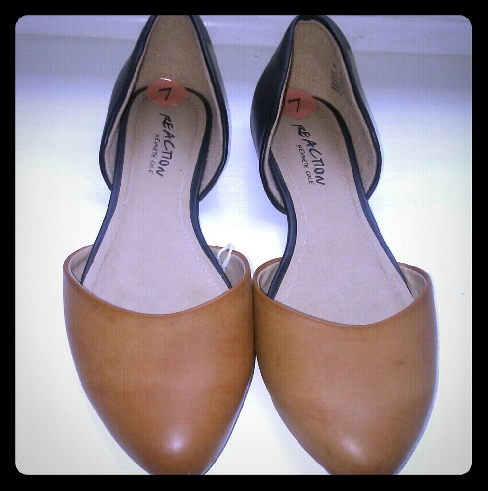 Kenneth cole reaction flats