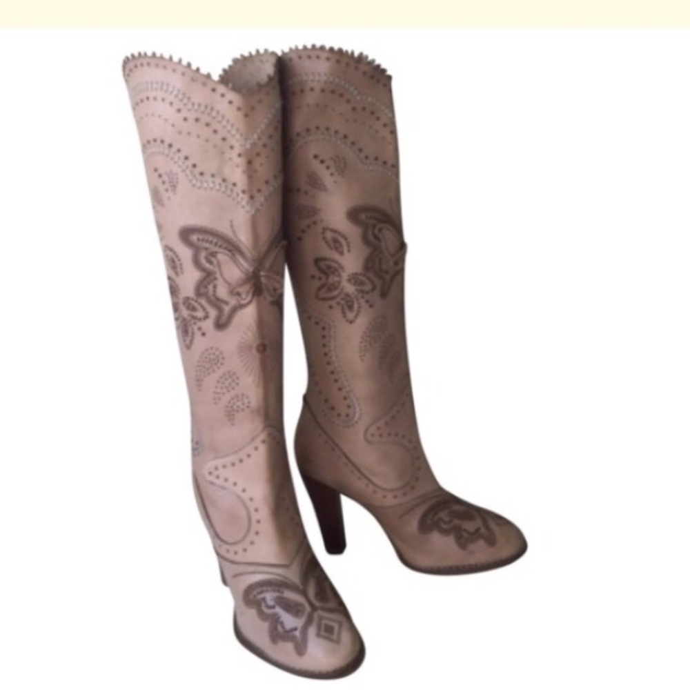 Beautiful European leather boots.