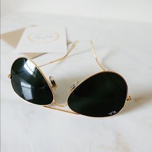 Classic Gold Ray-Ban Aviator Sunglasses
