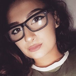 Meet your Posher, Destiny