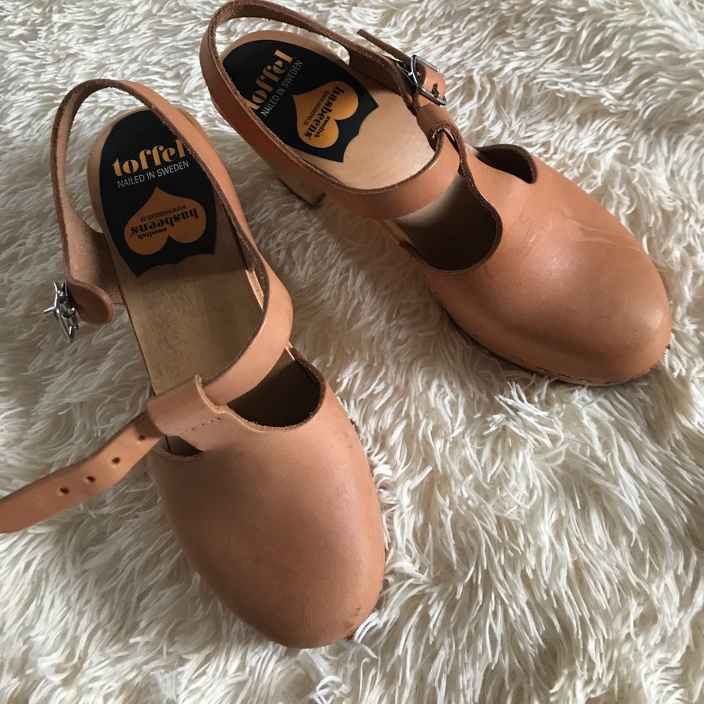 Nude Swedish Hasbeens Clogs