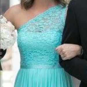 Davids Bridal dress, size 6 (spa)