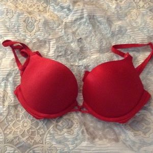 Victoria Secret Bombshell bra size 32B