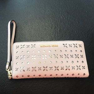 Michael Kors Jet Set Travel