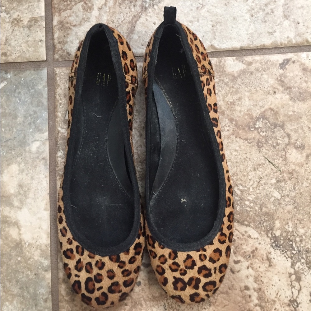 Leopard print flats