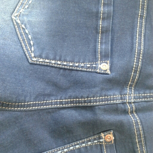 Blue Cute Denim 21 short - Picture 2 of 5