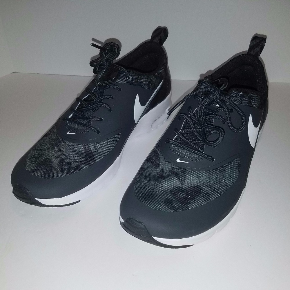 Nike Air Max Thea SE (Kids) - Size 6.5Y