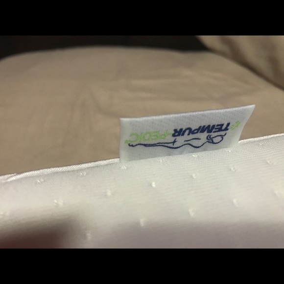 Tempur Pedic pillow - Picture 1 of 3