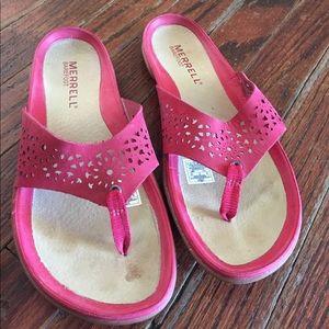 Merrell Barefoot Sandals size 6 PINK