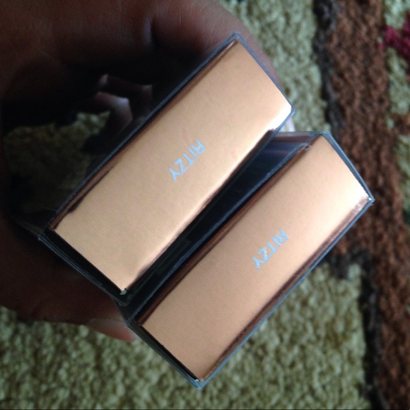 Huda Beauty Lip Strobe gloss - Picture 3 of 8