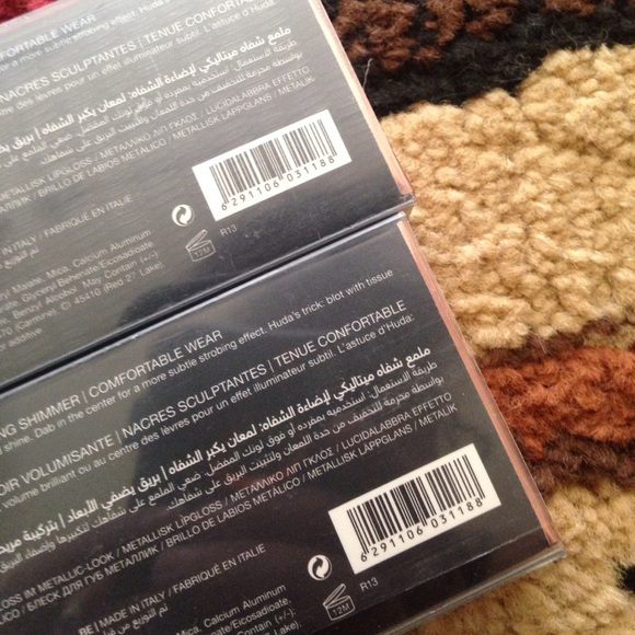 Huda Beauty Lip Strobe gloss - Picture 7 of 8