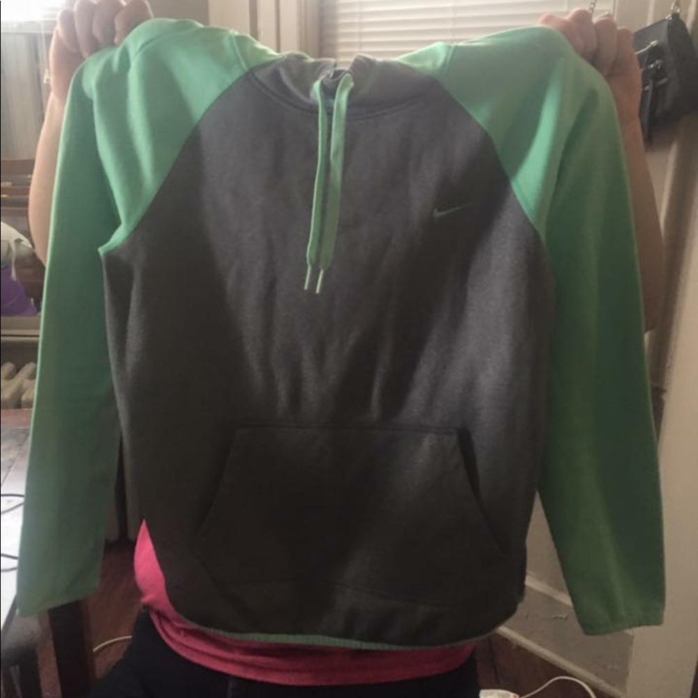 Nike Therma Fit Sweatshirt
