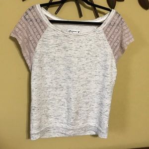 AE short, lace sleeved top