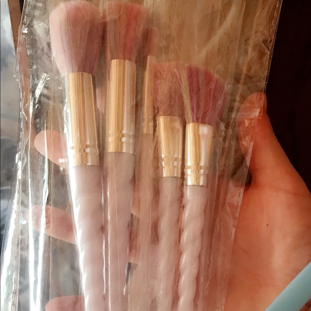 Unicorn make up brushes