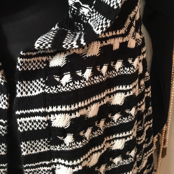 Hoodie cardigan sweater - Picture 2 of 8