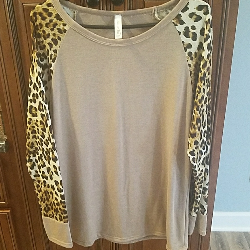 Women's long sleeve
