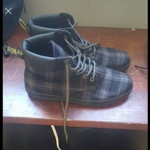 Dr. Martens canvas BNIB