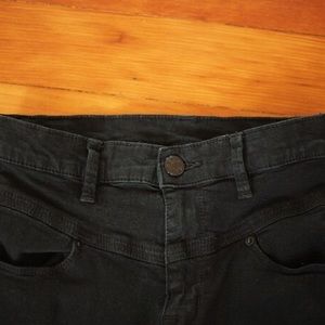 URBAN OUTFITTERS JEANS