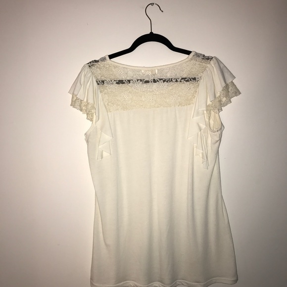Cream Ruffle and Lace Shirt - Picture 5 of 5
