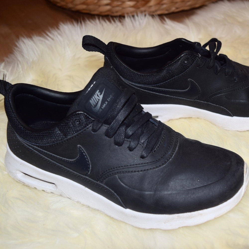 Nike Air Max Thea - Premium Leather