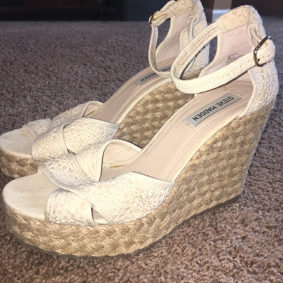 ⭐️ Steve Madden Wedge ⭐️ - Picture 1 of 6