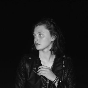 Meet your Posher, Caitlin