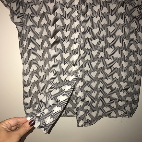 Torrid Split-Back Heart Top - Picture 5 of 6